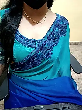 Snapshot of Nithya_05 chatting on September 15, 2025, 5:07 am Nithya 05 online show from September 15, 2025, 5:07 am