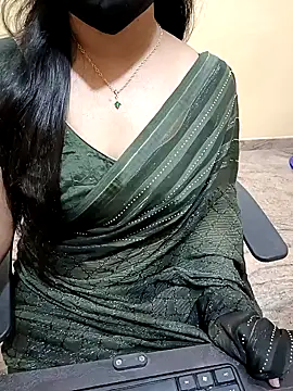 Snapshot of Nithya_05 chatting on September 16, 2025, 5:03 pm Nithya 05 online show from September 16, 2025, 5:03 pm