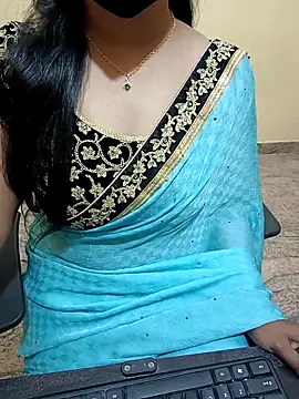 Snapshot of Nithya_05 chatting on September 24, 2025, 5:11 am Nithya 05 online show from September 24, 2025, 5:11 am