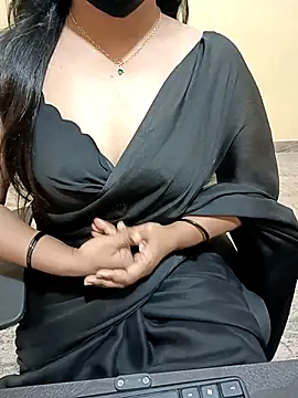 Snapshot of Nithya_05 chatting on September 25, 2025, 6:00 pm Nithya 05 online show from September 25, 2025, 6:00 pm