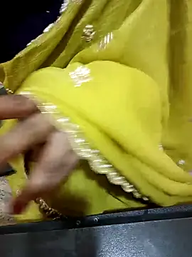 Snapshot of Nithya_05 chatting on October 7, 2025, 5:21 pm Nithya 05 online show from October 7, 2025, 5:21 pm