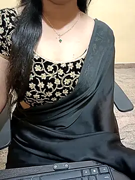 Snapshot of Nithya_05 chatting on October 8, 2025, 4:37 pm Nithya 05 online show from October 8, 2025, 4:37 pm