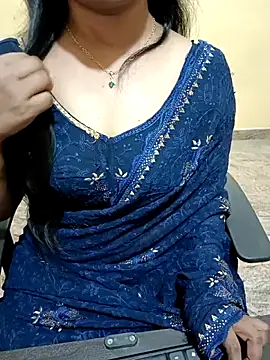 Snapshot of Nithya_05 chatting on October 11, 2025, 6:39 pm Nithya 05 online show from October 11, 2025, 6:39 pm