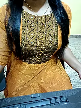 Snapshot of Nithya_05 chatting on November 6, 2025, 9:21 am Nithya 05 online show from November 6, 2025, 9:21 am