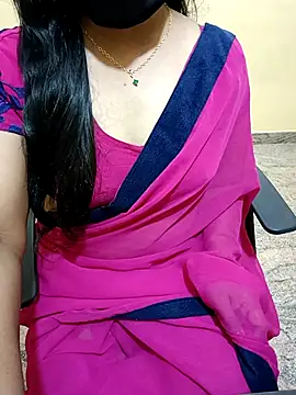 Snapshot of Nithya_05 chatting on November 14, 2025, 5:22 pm Nithya 05 online show from November 14, 2025, 5:22 pm