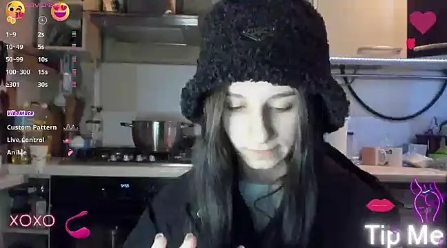 Snapshot of _Nika_Kik chatting on January 31, 2025, 8:43 pm Nika Kik online show from January 31, 2025, 8:43 pm