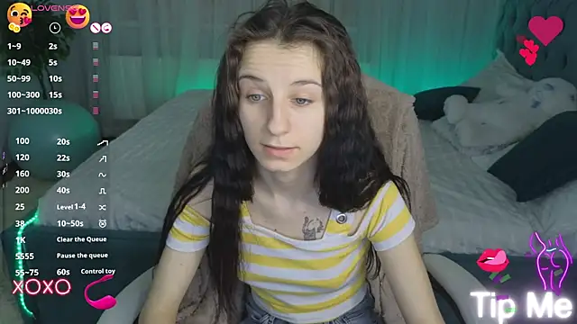 Snapshot of _Nika_Kik chatting on February 17, 2025, 9:08 pm Nika Kik online show from February 17, 2025, 9:08 pm