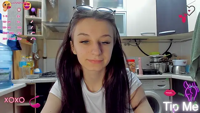 Snapshot of _Nika_Kik chatting on March 17, 2025, 1:50 pm Nika Kik online show from March 17, 2025, 1:50 pm