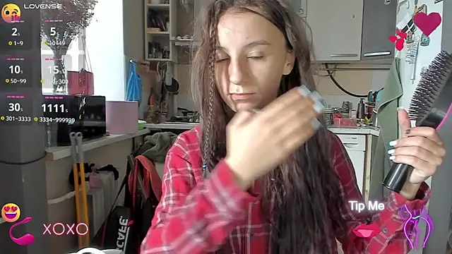 Snapshot of _Nika_Kik chatting on October 3, 2025, 12:46 pm Nika Kik online show from October 3, 2025, 12:46 pm