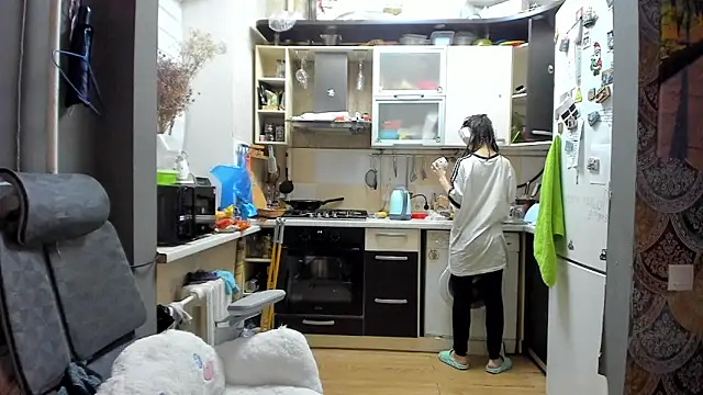 Snapshot of _Nika_Kik chatting on December 15, 2025, 5:17 pm Nika Kik online show from December 15, 2025, 5:17 pm