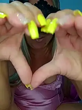 Snapshot of titiasexy chatting on November 25, 2025, 12:05 pm titiasexy online show from November 25, 2025, 12:05 pm