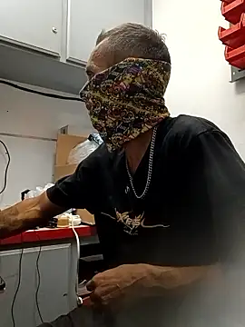 Snapshot of me_myself_I_69 chatting on September 28, 2025, 6:24 pm me myself I 69 online show from September 28, 2025, 6:24 pm