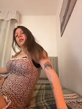 Sashabunny online show from April 16, 2026, 9:39 pm