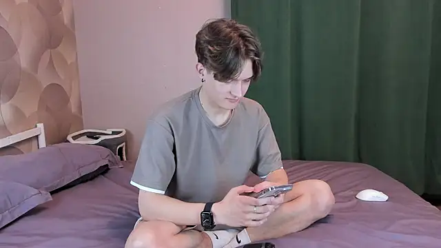 Snapshot of Ian_Flor chatting on May 28, 2026, 11:51 am Ian Flor online show from May 28, 2026, 11:51 am