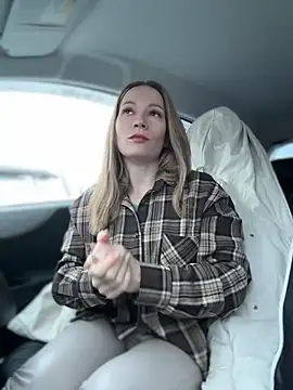 Snapshot of LavenderHot chatting on December 23, 2025, 3:04 am LavenderHot online show from December 23, 2025, 3:04 am