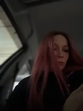 Snapshot of LavenderHot chatting on February 12, 2026, 2:39 am LavenderHot online show from February 12, 2026, 2:39 am