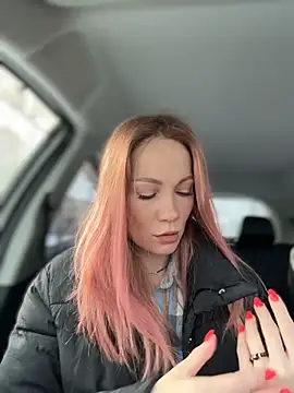 Snapshot of LavenderHot chatting on February 15, 2026, 2:30 am LavenderHot online show from February 15, 2026, 2:30 am