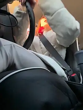 Snapshot of LavenderHot chatting on February 26, 2026, 2:21 am LavenderHot online show from February 26, 2026, 2:21 am