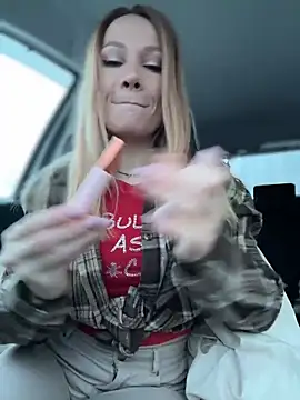 Snapshot of LavenderHot chatting on March 2, 2026, 1:19 am LavenderHot online show from March 2, 2026, 1:19 am