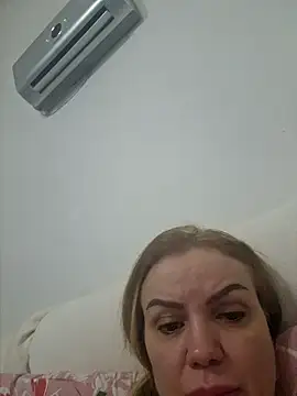 Snapshot of eva_ragazzadolce chatting on January 24, 2025, 5:31 am eva ragazzadolce online show from January 24, 2025, 5:31 am