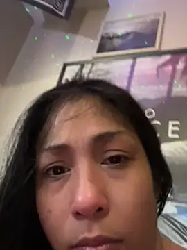 Snapshot of Gin4Cole chatting on February 25, 2025, 11:22 pm Gin4Cole online show from February 25, 2025, 11:22 pm