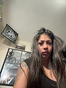 Snapshot of Gin4Cole chatting on March 13, 2025, 11:49 pm Gin4Cole online show from March 13, 2025, 11:49 pm