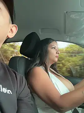 Snapshot of loreth_J chatting on November 10, 2025, 4:06 pm loreth J online show from November 10, 2025, 4:06 pm