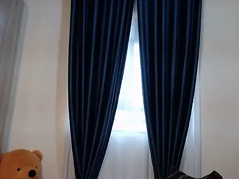 Snapshot of TeenieReeny chatting on October 7, 2025, 1:41 pm TeenieReeny online show from October 7, 2025, 1:41 pm