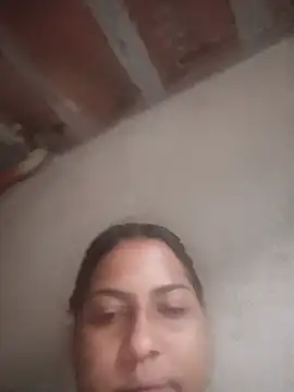 Giselabrunette25 online show from July 19, 2026, 9:51 pm