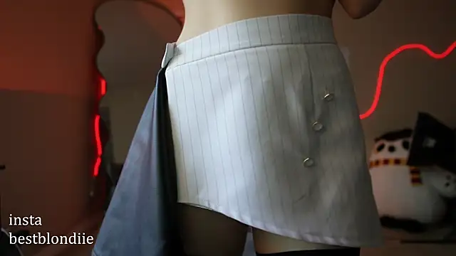 bestblonde online show from January 20, 2025, 8:18 pm