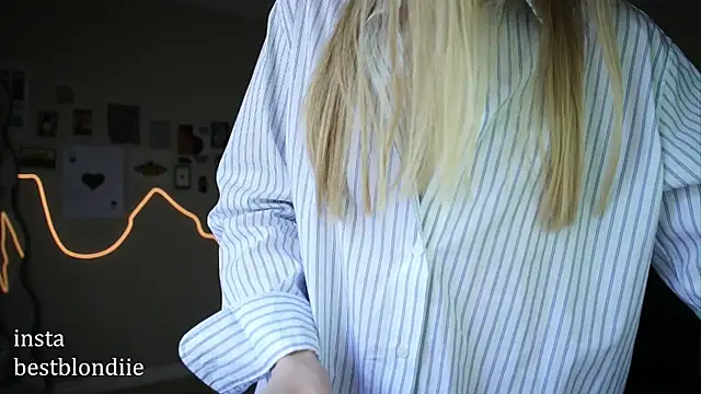 bestblonde online show from March 7, 2025, 5:38 pm