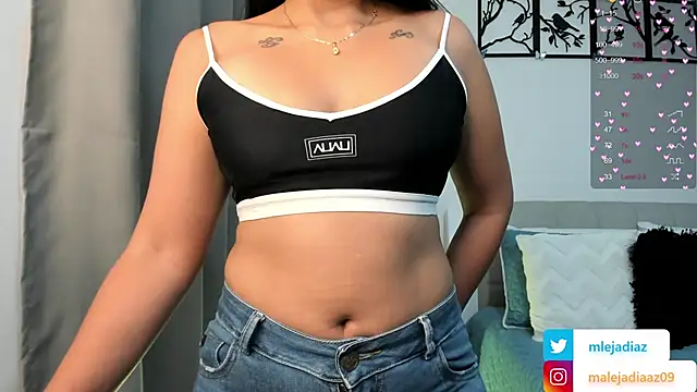 Snapshot of MalejaDiaz_ chatting on February 25, 2025, 8:30 pm MalejaDiaz  online show from February 25, 2025, 8:30 pm