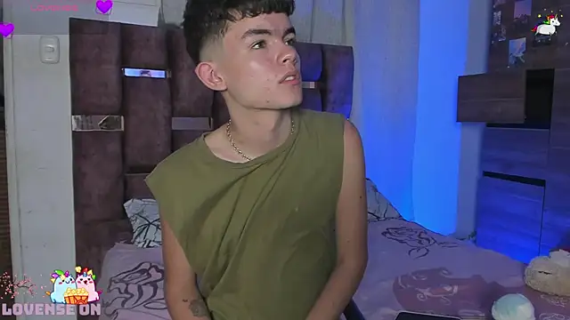 Angelo 018 online show from January 25, 2025, 10:28 pm