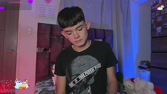 Angelo 018 online show from January 26, 2025, 8:23 pm