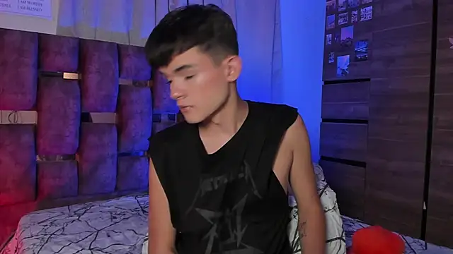 Angelo 018 online show from February 14, 2025, 6:23 am