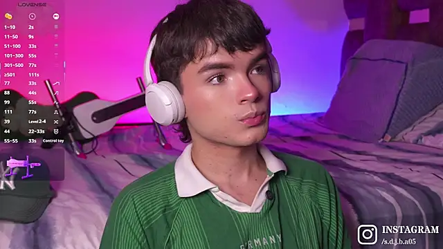 Angelo 018 online show from October 27, 2025, 3:21 am