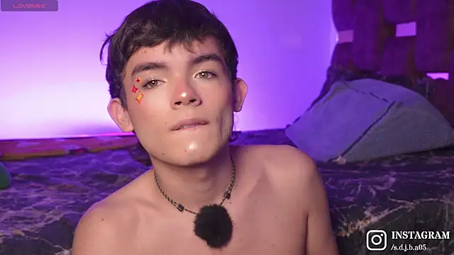 Angelo 018 online show from November 23, 2025, 4:45 am