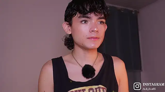 Angelo 018 online show from April 24, 2026, 2:14 am