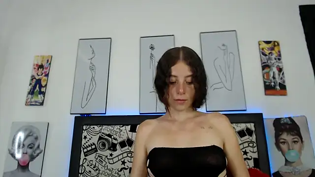 Rihana14 online show from May 16, 2026, 7:45 pm