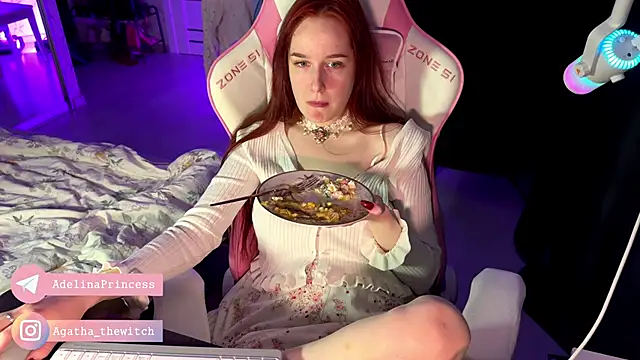 Snapshot of pearl_princess_ chatting on December 21, 2024, 5:36 am pearl princess online show from December 21, 2024, 5:36 am