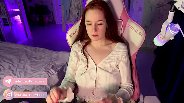 Snapshot of pearl_princess_ chatting on December 23, 2024, 9:40 pm pearl princess online show from December 23, 2024, 9:40 pm