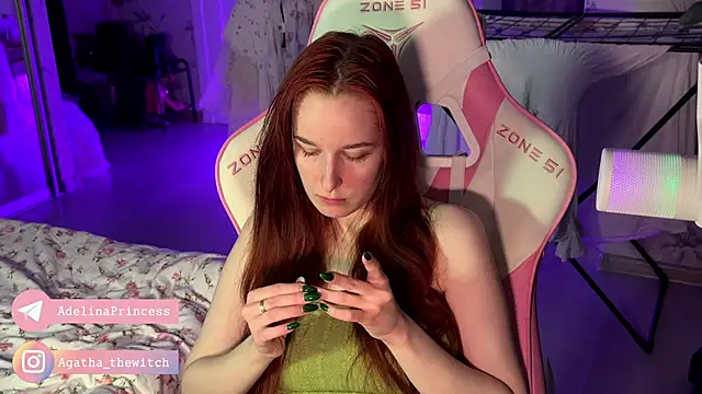 Snapshot of pearl_princess_ chatting on January 23, 2025, 10:22 pm pearl princess online show from January 23, 2025, 10:22 pm