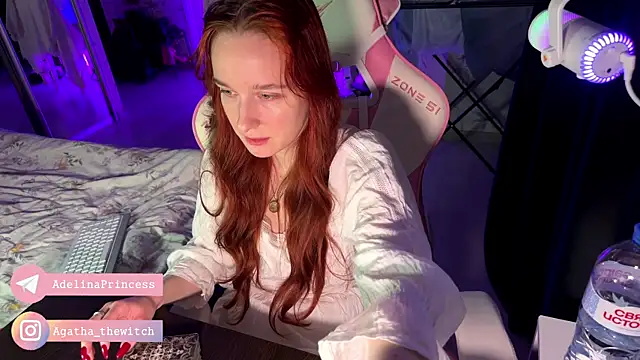 Snapshot of pearl_princess_ chatting on February 20, 2025, 2:51 am pearl princess online show from February 20, 2025, 2:51 am