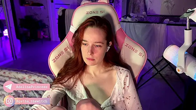 Snapshot of pearl_princess_ chatting on February 28, 2025, 8:09 am pearl princess online show from February 28, 2025, 8:09 am