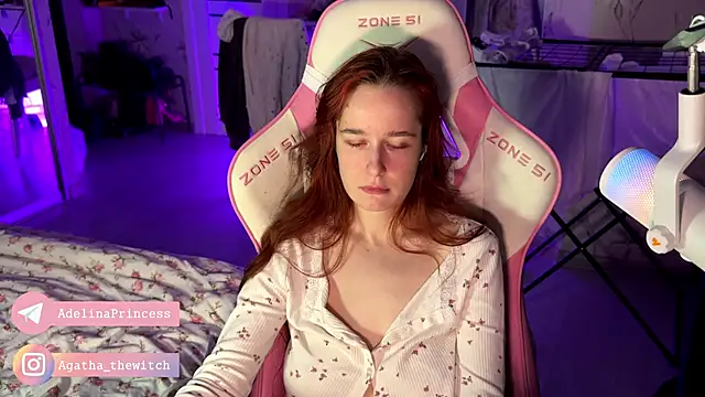 Snapshot of pearl_princess_ chatting on February 28, 2025, 11:14 am pearl princess online show from February 28, 2025, 11:14 am