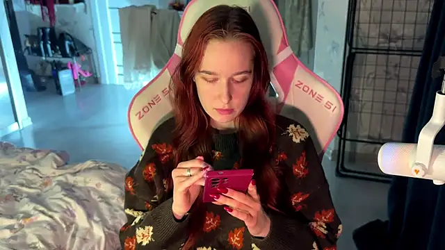 Snapshot of pearl_princess_ chatting on March 23, 2025, 12:26 am pearl princess online show from March 23, 2025, 12:26 am