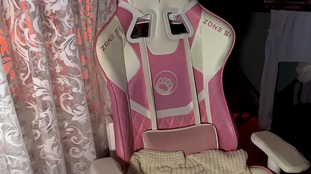 Snapshot of pearl_princess_ chatting on September 14, 2025, 11:31 am pearl princess online show from September 14, 2025, 11:31 am