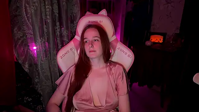 Snapshot of pearl_princess_ chatting on November 28, 2025, 11:40 pm pearl princess online show from November 28, 2025, 11:40 pm