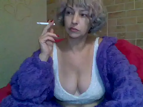 Snapshot of Lorie_Carrie chatting on December 11, 2024, 3:58 pm Lorie Carrie online show from December 11, 2024, 3:58 pm