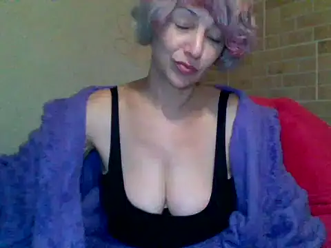 Snapshot of Lorie_Carrie chatting on December 29, 2024, 3:35 pm Lorie Carrie online show from December 29, 2024, 3:35 pm